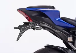 Ensemble de support de plaque d&#39;immatriculation comprenant un réflecteur et un éclairage de plaque d&#39;immatriculation